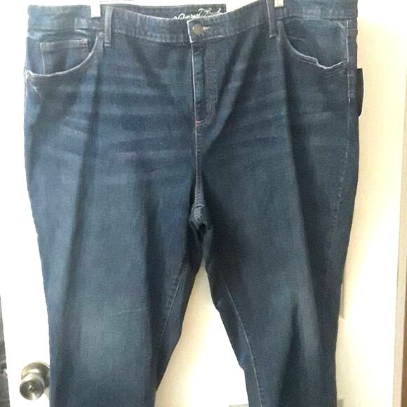 NWT Womens Sz 24W Boyfriend Raw Hem Relaxed Comfort Stretch Waist Band Jeans - Picture 1 of 8